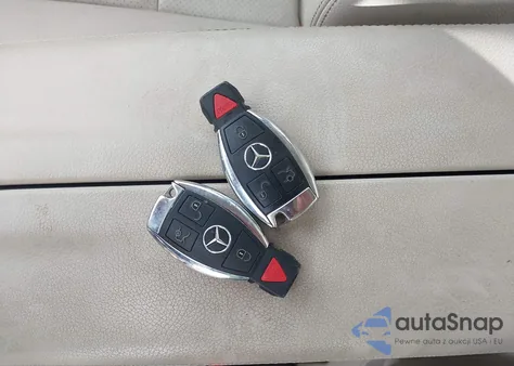 2014 Mercedes-Benz E 350 4Matic z USA, uszkodzony, nr VIN WDDHF8JB8EB008347